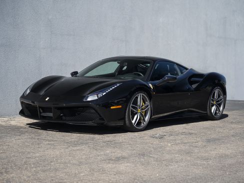 Certified 2016 Ferrari 488 GTB image 1