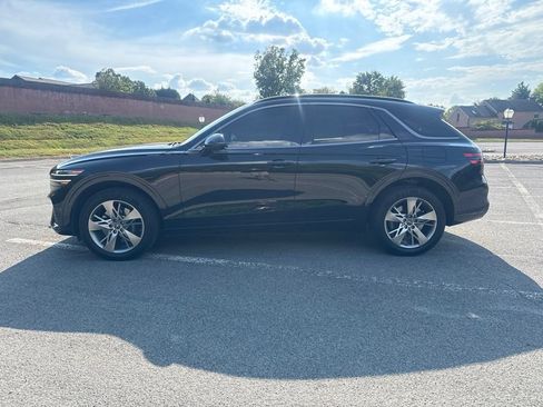Used 2023 Genesis GV70 3.5T Sport w/ Sport Advanced Package AWD/4WD image 9