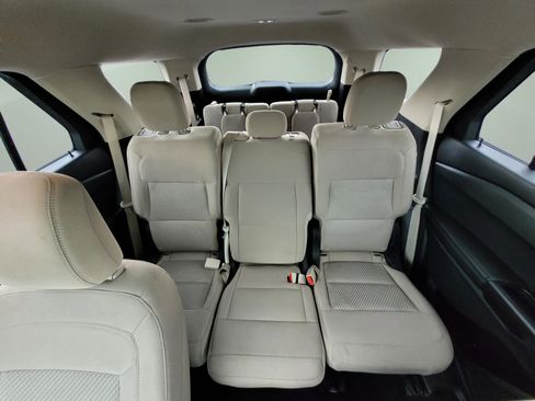 Certified 2021 Ford Explorer 2WD image 19