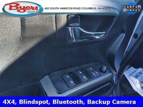 Used 2020 Toyota Tacoma TRD Off-Road image 12