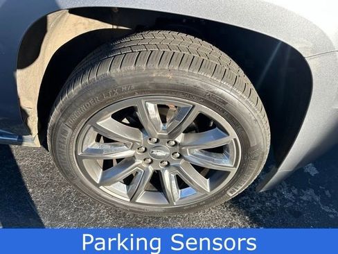 Used 2019 Chevrolet Suburban Premier image 8