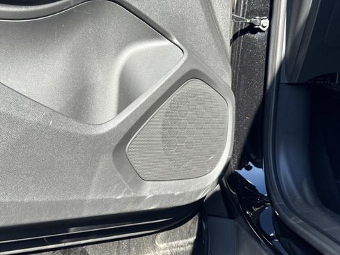 Used 2024 Chevrolet TrailBlazer RS image 19