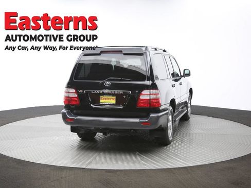 Used 2005 Toyota Land Cruiser AWD/4WD image 42