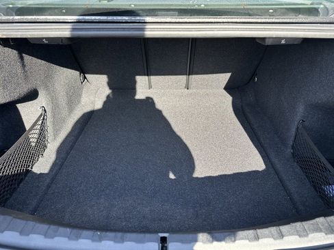 Used 2019 BMW 330i xDrive Sedan w/ Convenience Package image 6