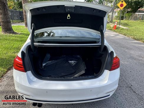 Used 2016 BMW 328i xDrive Sedan AWD/4WD image 11