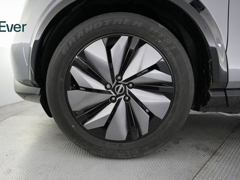 Used 2024 Nissan Ariya EVOLVE+ e-4ORCE image 18