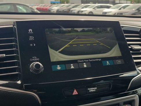 Used 2019 Honda Pilot Touring image 23