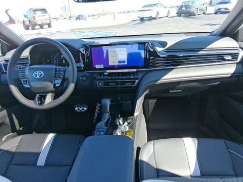 New 2026 Toyota Camry SE image 8