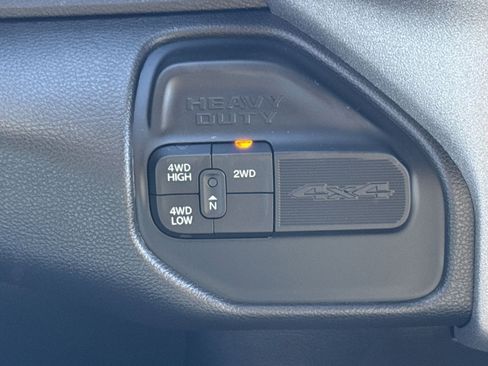 Used 2024 RAM 2500 Tradesman w/ Chrome Appearance Group image 26