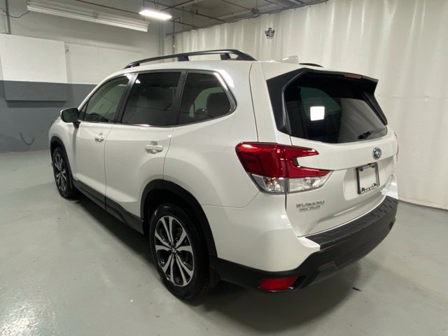 Used 2023 Subaru Forester Limited AWD/4WD image 2