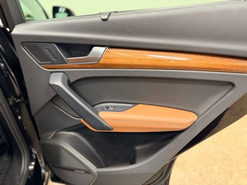 Used 2023 Audi Q5 2.0T Premium Plus w/ Premium Plus Package image 23