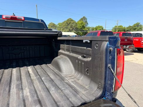 Used 2019 Chevrolet Colorado LT w/ Luxury Package, Chrome AWD/4WD image 13
