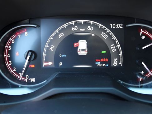Used 2023 Toyota RAV4 XLE AWD/4WD image 10