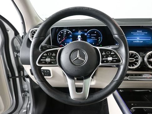 Certified 2021 Mercedes-Benz GLA 250 image 2