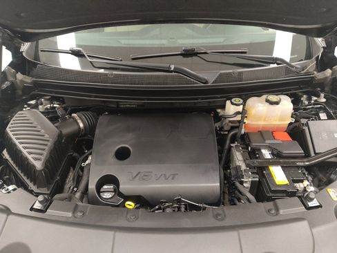 Used 2022 Chevrolet Traverse LS AWD/4WD image 30