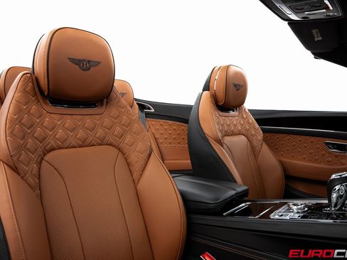 Used 2022 Bentley Continental GT image 34