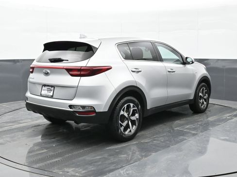 Used 2020 Kia Sportage LX image 8