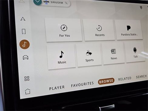 Used 2023 Land Rover Discovery S R-Dynamic image 47