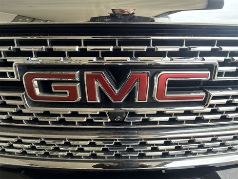 Certified 2022 GMC Sierra 2500 Denali w/ Denali Ultimate Package image 30