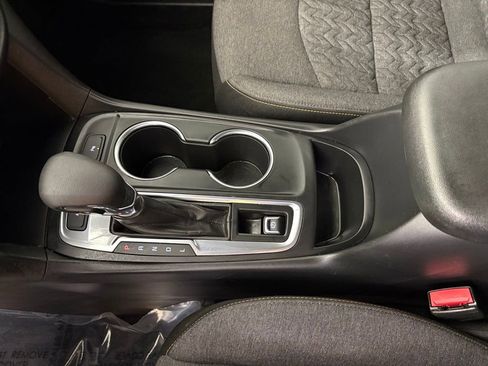 Used 2024 Chevrolet Equinox LT image 32