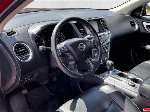 Used 2019 Nissan Pathfinder SL w/ Cargo Package image 14