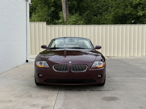 Used 2004 BMW Z4 3.0i RWD image 2