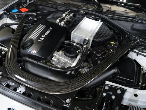 Used 2020 BMW M2 Competition w/ Executive Package RWD image 46