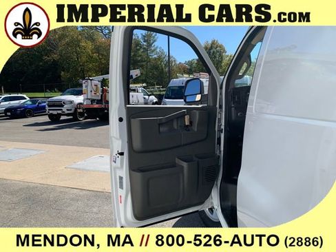 New 2025 Chevrolet Express 2500 Extended image 16