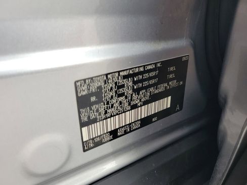 Used 2023 Toyota RAV4 LE image 30