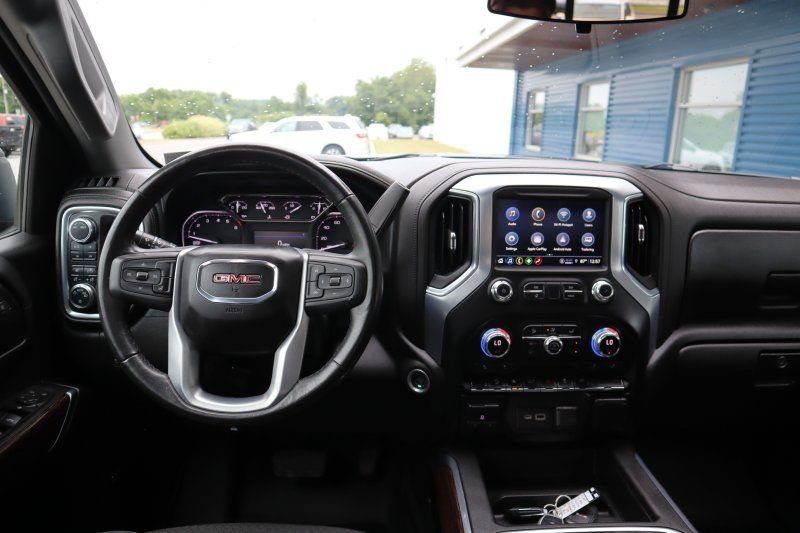 Used 2021 GMC Sierra 1500 Elevation w/ Preferred Package AWD/4WD image 12