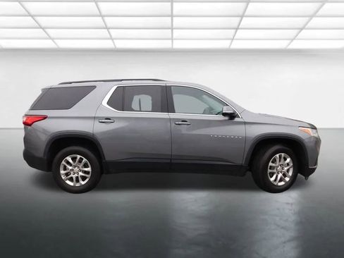 Used 2020 Chevrolet Traverse LT image 4