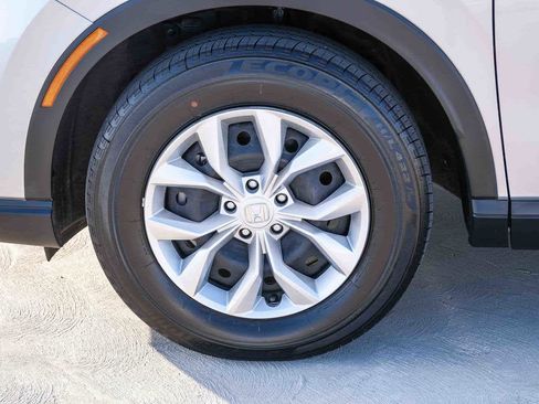 Used 2025 Honda CR-V LX image 9