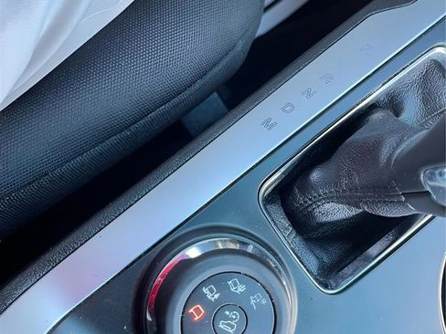 Used 2013 Ford Explorer XLT image 45