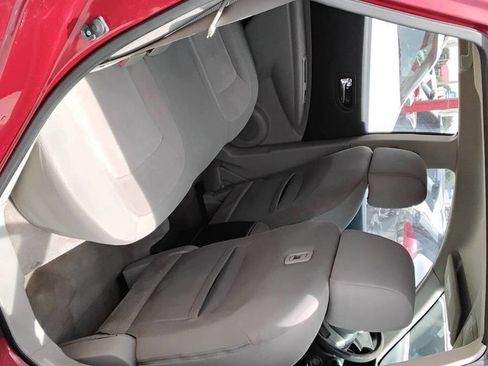 Used 2015 Nissan Rogue S image 10