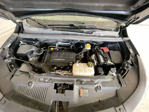 Used 2019 Chevrolet Trax LT w/ LT Convenience Package image 25