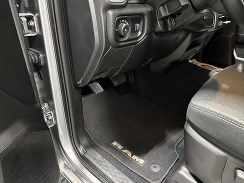 Used 2024 RAM 3500 Tradesman w/ Chrome Appearance Group AWD/4WD image 10
