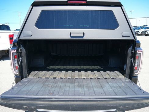 Used 2024 GMC Sierra 1500 Elevation w/ Elevation Premium Package AWD/4WD image 9