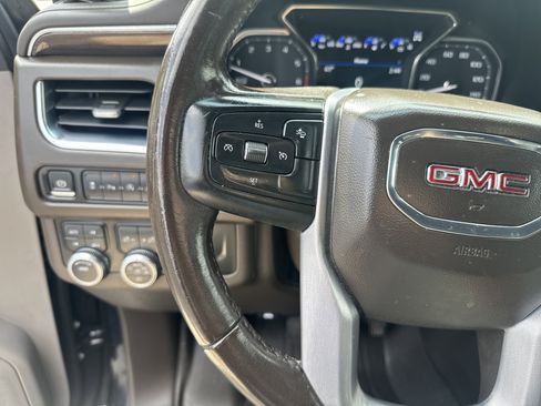 Used 2021 GMC Yukon XL SLE AWD/4WD image 19