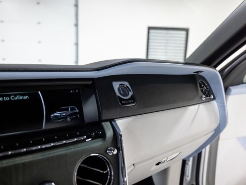 Used 2019 Rolls-Royce Cullinan image 45