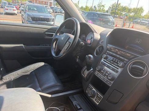 Used 2013 Honda Pilot Touring image 19