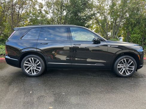 New 2026 Cadillac Vistiq Sport image 6