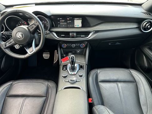 Used 2022 Alfa Romeo Stelvio Ti image 20