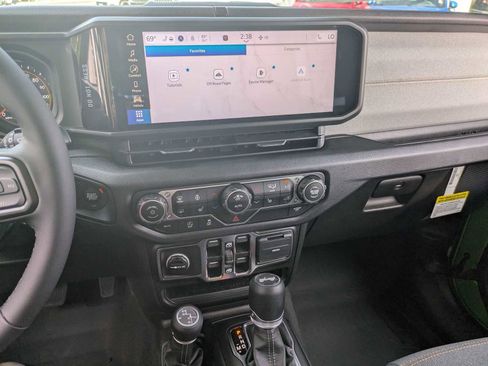 New 2025 Jeep Wrangler Sport S image 30