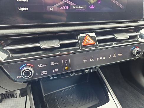 Used 2023 Kia Niro Wind w/ Wind Preserve Package image 17
