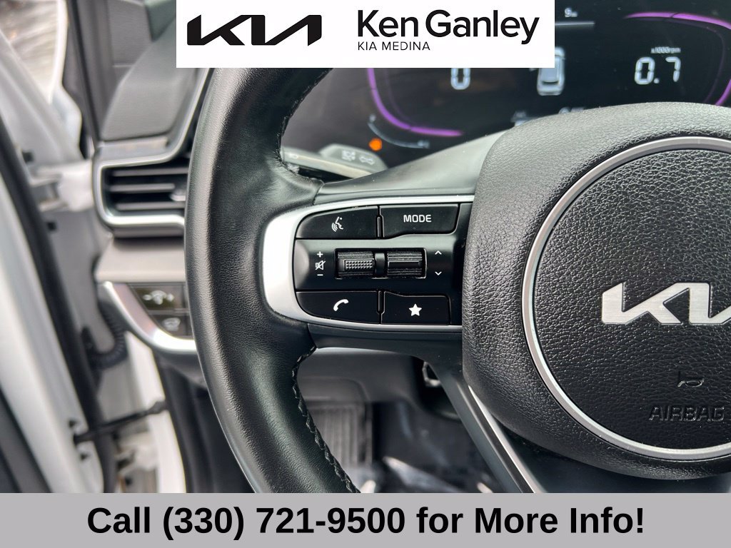 Certified 2025 Kia Sportage EX w/ Premium Package AWD/4WD image 29
