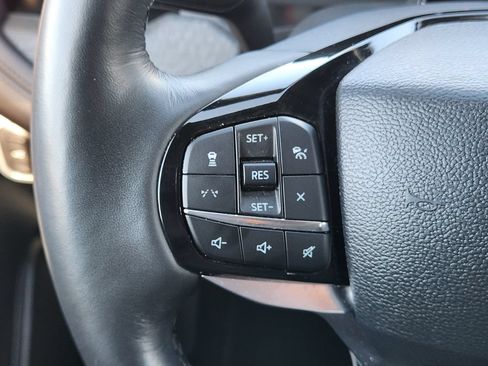 Used 2025 Ford Explorer Platinum w/ LUX Leather Package AWD/4WD image 30