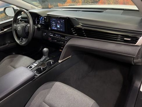 Used 2025 Toyota Camry LE FWD image 55