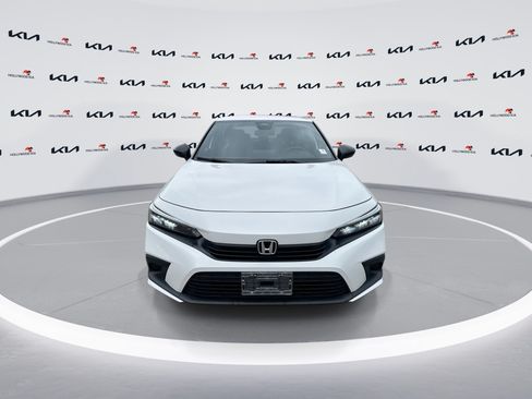 Used 2024 Honda Civic Sport image 3