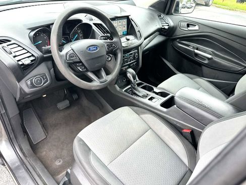 Used 2019 Ford Escape SE FWD image 18