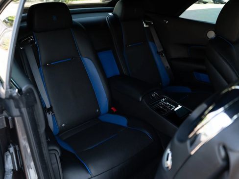 Used 2017 Rolls-Royce Dawn RWD image 72